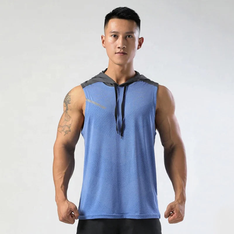 Débardeur de sport à capuche