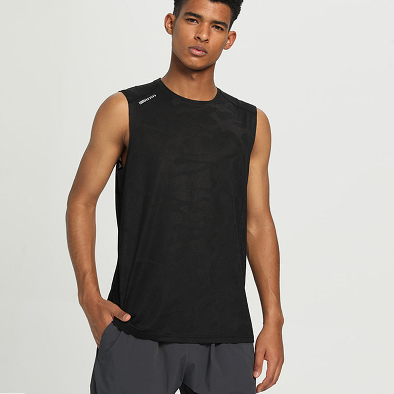 Essai à sec d'un char d'assaut militaire